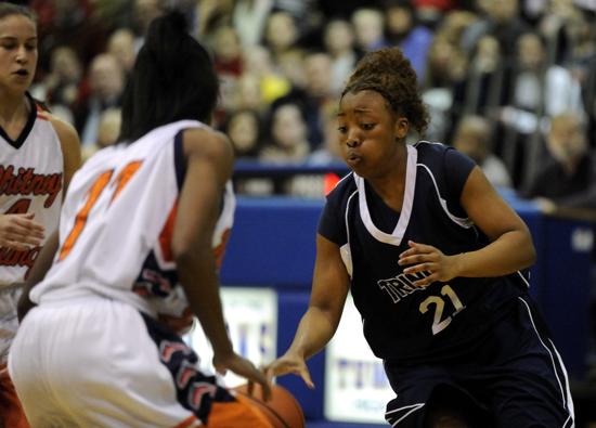 Taylor Nazon (21) returns for No. 2-ranked Trinity. | Steve Johnston~for Sun-Times Media