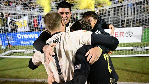 Charleston Battery Beats Rhode Island FC in Playoff Penalty Shootout