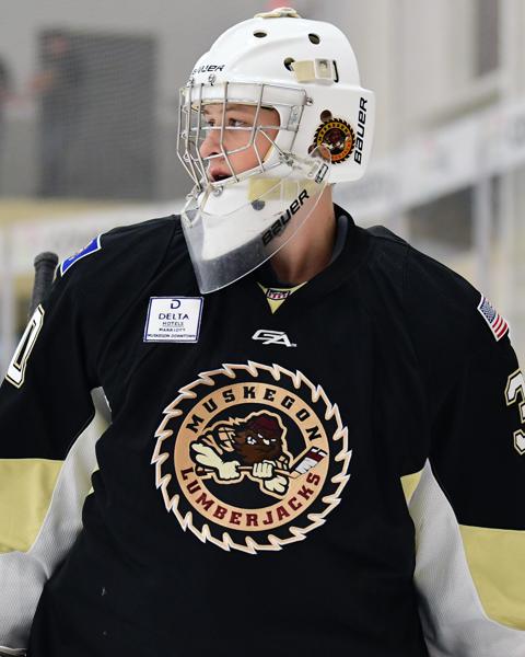 Muskegon Lumberjacks sweep Sioux Falls, run win streak to six