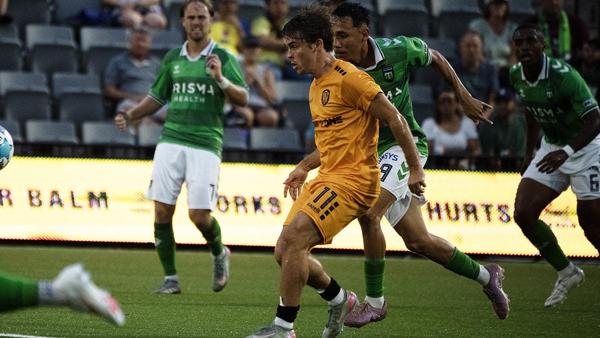 Highlights - Becher's Brace Leads Fort Wayne FC Past Greenville Triumph