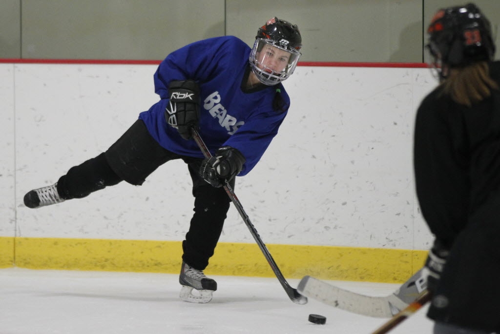 White Bear Lake: January 2011 | Photos | MN Girls’ Hockey Hub | High