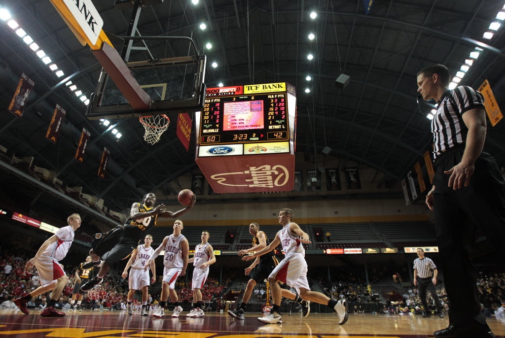 DeLaSalle vs. Detroit Lakes Photos MN Boys’ Basketball Hub High