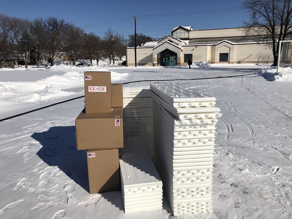 Minnesota Wild, US Bank, and EZ Ice donate new outdoor rink to the Herb