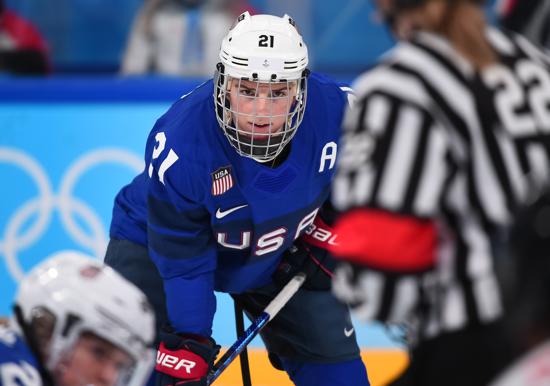 U S Women Close Out Preliminary Round With 4 2 Loss To Canada