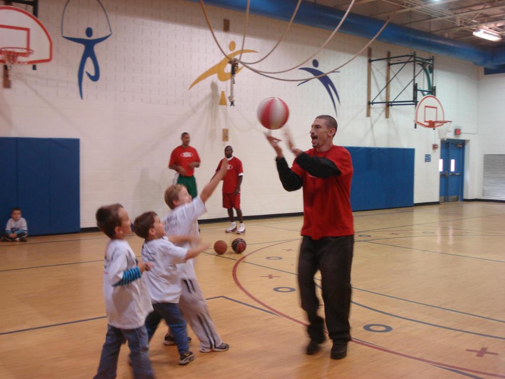 WINTER 2021 2022 BASKETBALL CLINICS
